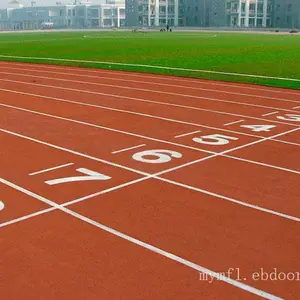 热销人造草坪球场