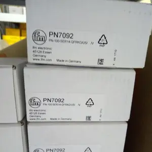 IFM 带开关点设定压力传感器PN3093 PN3070管路连接可进行旋转