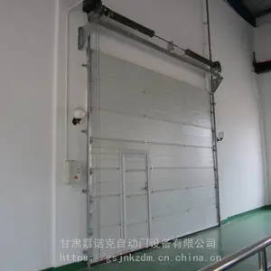 嘉诺克遥控车库门质量好,嘉诺克翻板车库门质量保证,服务一流。