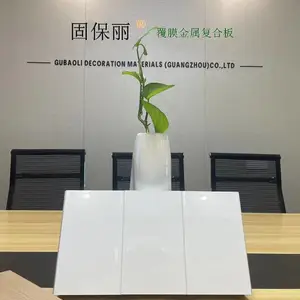 4mm覆膜金属复合板墙面装饰防火覆膜板材银行网点抗刮亮光白