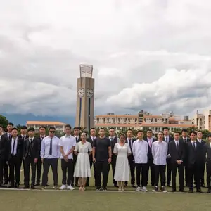 学位服出租,毕业照大合影拍摄,大学 初高中 幼儿园毕业照 毕业礼服