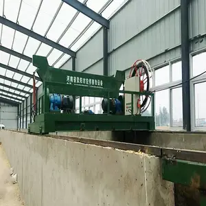 湖北浠水荥阳宏伟厂家发酵床全自动翻耙机 鸡粪翻抛机