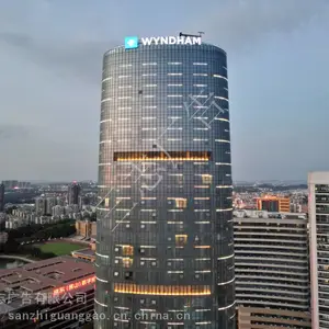 巨型楼顶发光字安装施工-楼顶发光字钢架安装-幕墙发光字三志广告