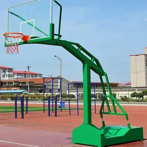 ����ܳ��˻����׼�������ƶ�ѵ��������������ѧУ�㳡�����