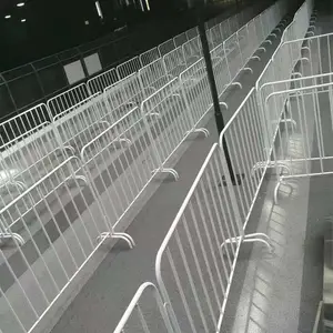 移动护栏租赁隔离栏租赁移动马拉松铁马出租桌椅租赁一米线围栏