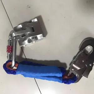 铁塔自锁器;铁塔防坠器;轨道自锁防坠器;防坠器;轨道防坠器