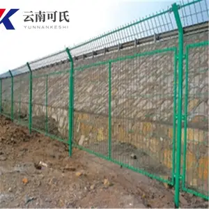云南护栏网厂家公路护栏网交通护栏高速公路护栏网直销