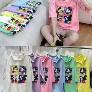 ����ʮ���г��ڵ���ó���� ŮװT���� �ļ�����Բ��20����ķ�װ��