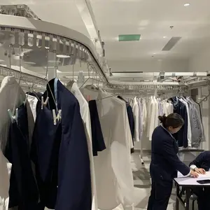 厂家供应 广州 自助取送全场景工服管理服务 自助刷脸取衣设备