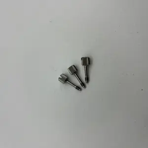 Mcmaster-carr95536A141蝶形螺钉头固定面板螺钉