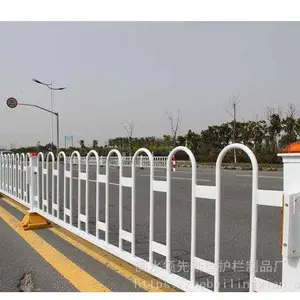 道路护栏A北京锌钢道路护栏厂家批发@河北靓先