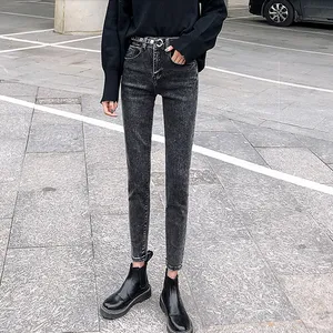秋冬便宜女装牛仔裤时尚韩版女士牛仔裤新款直筒高腰牛仔裤批发
