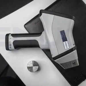 日立HITACHI X-MET8000 Smart手持式X荧光光谱仪 牛津合金分析仪