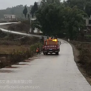 公路路侧波形梁钢护栏板 热镀锌喷塑二波防撞护栏 波形护栏板安装8元/米