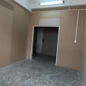 布吉街小仓库出租 文件杂物存放办公家具周转货物保管型仓库出租