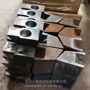 上海建设路桥山宝龙阳明山反击破碎机板锤衬板PF1214-1315-1515