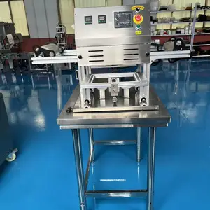 肉卷锁鲜包装机 熟食卤味盒式封口机 一出一气动式封口设备
