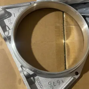 适用于 东风 康明斯 后油封座3936904