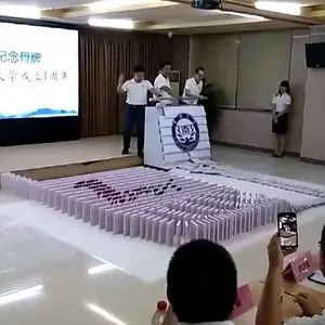 金湾多米诺骨牌***启动仪式道具租赁泡泡趴泡泡跑租赁