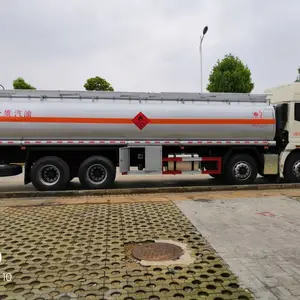 ����ŷ��ǰ�ĺ��20���͹޳� ����25�����ͳ�