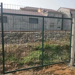 高速公路防护网,铁路两边安全围网,栅栏,大量现货,厂家直销,一手货源