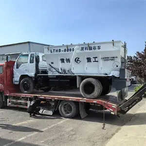 大型无扬尘白灰料撒布车 罐装粉料水泥撒布机 8-12方