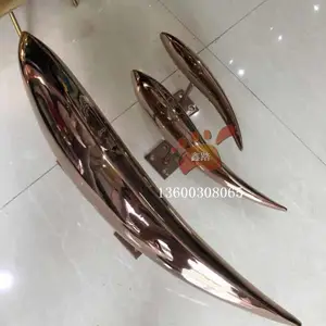 售楼部展示区不锈钢镜面七彩鱼群雕塑绽放绚丽的光芒