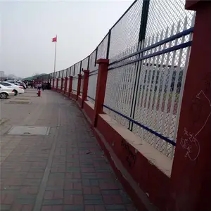 重庆城口县锌钢护栏 围墙锌钢护栏 锌钢护栏哪里有
