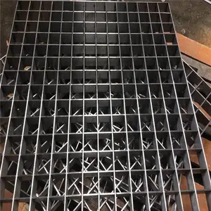 ����304�������ˮ���� ·����ˮ����ˮ����դ�ǰ�