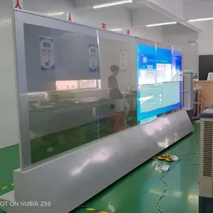 2��4��OLED͸��ƴ����ʾ��