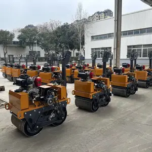 0.3吨至1吨小型压路机振动手扶座驾钢轮压路机小型驾驶式震动碾子