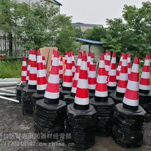 警鑫消防交通安防器材经营部直销各种交通设施路锥水马水马围挡