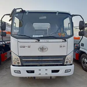 解放5吨8吨油罐车 包全国上户 年底降价