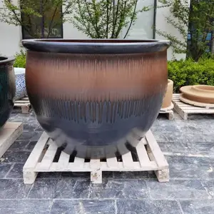 寺院子里摆放陶瓷大缸 养荷花鱼陶瓷大水缸 水摆放仿古雕刻龙纹瓷缸