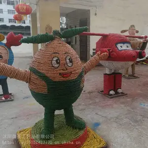 废汽车轮胎工艺品 景观雕塑的特点 绿雕工艺品厂家直销