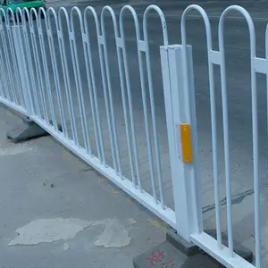 佛山供应防盗窗公路隔离防护栏弯管加工
