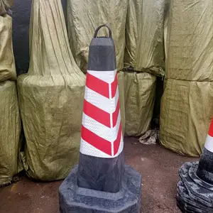 �𽺷���·׶���𲴳�����·�Ͻ�ֹͣ��׮ѩ��Ͱ��ͨ��ȫ���ǵ�׶