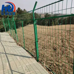铁丝网围网 宏特护栏网铁丝网 道路护栏围栏多少钱一套 围栏护栏网厂家