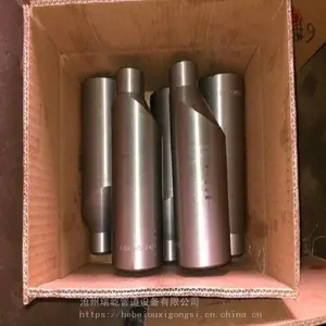 ����06Cr19Ni10�в庸֧��̨ 3000LB�Ժ�֧����