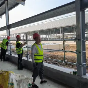 养牛场钢管围栏设计图片 大型牧场围栏配件抱箍卡子
