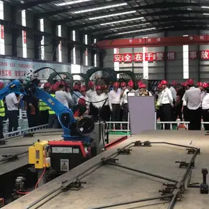��������Ǽ�Ƭ�Զ����ӻ�����