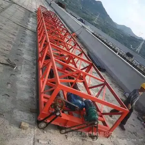***水泥震实摊铺机 3滚轴加框架摊铺机 汇邦摊铺机图片