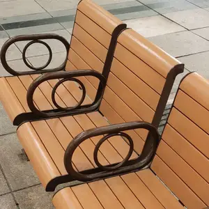 ���ɺͶ�������λ���Ź�԰����PE���ʻ�����ľ��԰��
