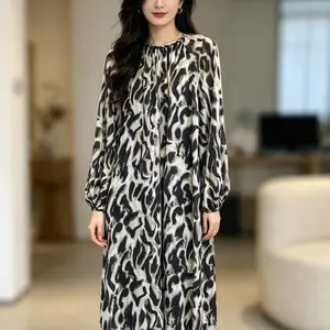 深 圳轻奢商务风 或许26秋 醋酸半裙桑蚕丝衬衫 折扣品牌女装拿货批发