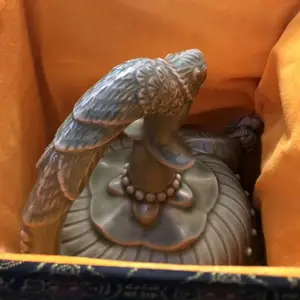 ����ҫ�ݴ���������ʨ���쵹���� �¹ź�������������ɫ������
