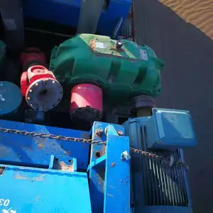 ������̨���ֻ�ʢ��1510Һѹ�Թ���ɰ�� ���ִ��ͶԹ�������豸 ����ʯ��Թ���