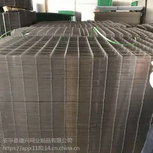 养殖镀锌电焊网片 镀锌电焊铁丝网片 热镀锌电焊网