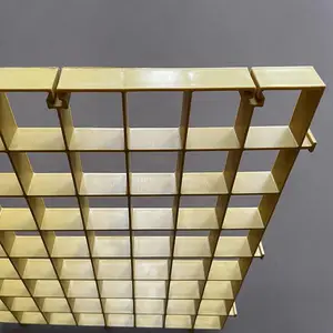 ��Χ�������̻������� ��ɫ�����������и� ����