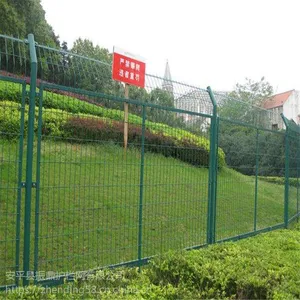 振鼎 浸塑墨绿边框式园林防护网 镀锌丝焊接折弯圈山隔离栅