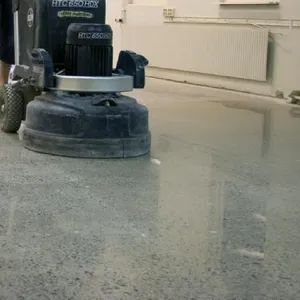 ���ʵ�������װ�ޣ�����չ��ˮ�簲װ�ͺ�˳��